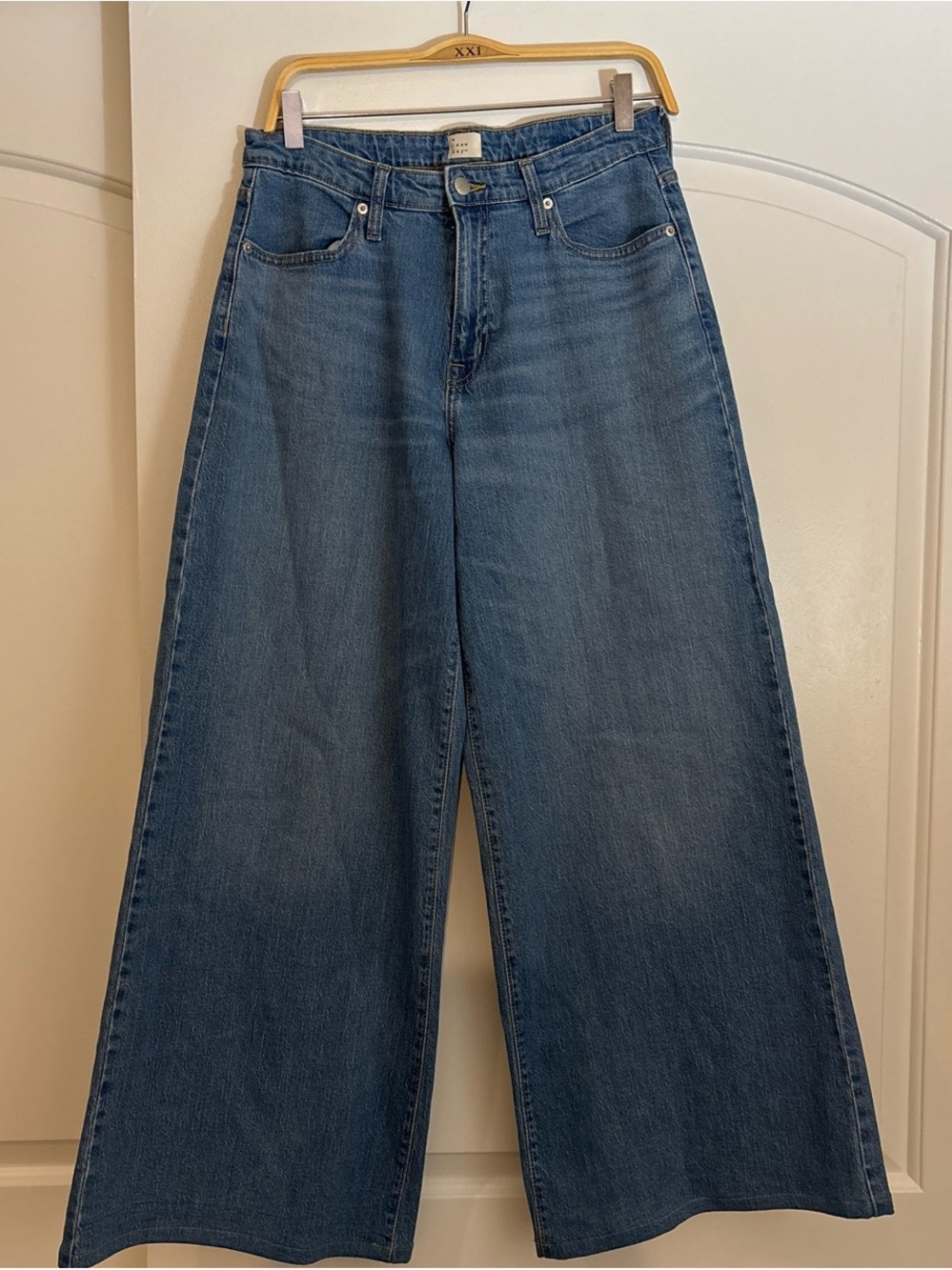 a new day Wide-Leg High-Rise Jeans in Blue Wash